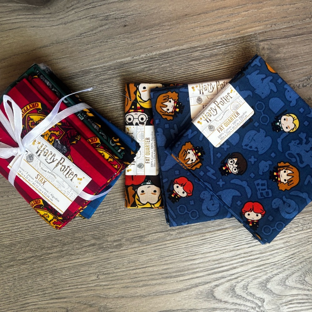 Warner Bros. Harry Potter Bib Set - Red, Blue, Orange
